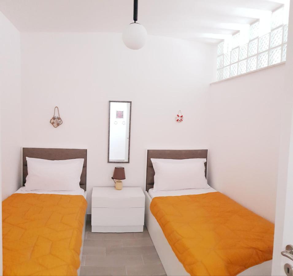 Bindi Apartment Химара Экстерьер фото