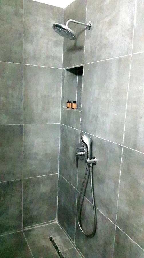 Bindi Apartment Химара Экстерьер фото